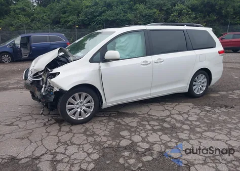 2011 Toyota Sienna из США, поврежденный, VIN 5TEDK3EC6DS003633